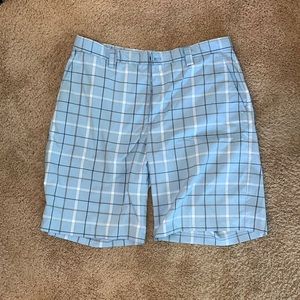 IZOD Golf Shorts!!! Size 34